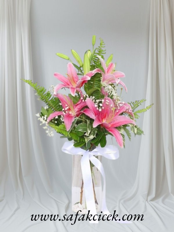 pembe lilyum buketi