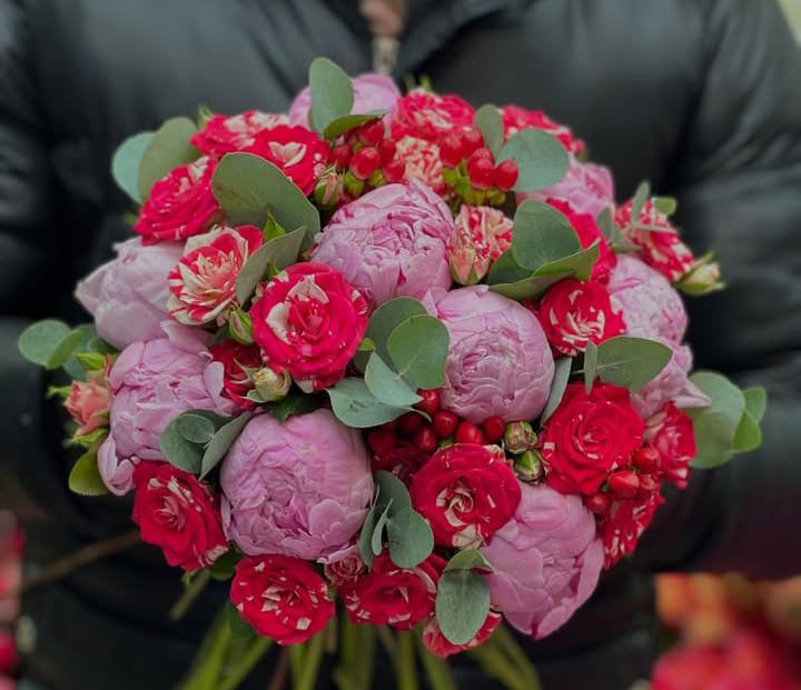 pembe şakayık ve fuşya çardak gül